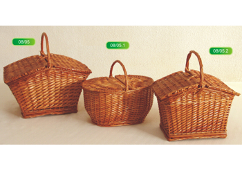 Basket with hood