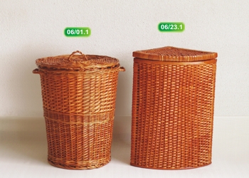 Basket round with moveable cover